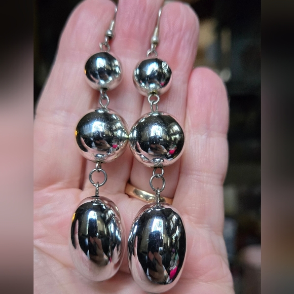 Silver mirror balloon costume vintage earrings - Picture 3 of 6